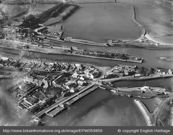 The harbour, quayside and Carnsew Pond, Hayle, 1938 - Britain from Above The harbour, quayside and Carnsew Pond, Hayle, 1938 - Britain from Above
